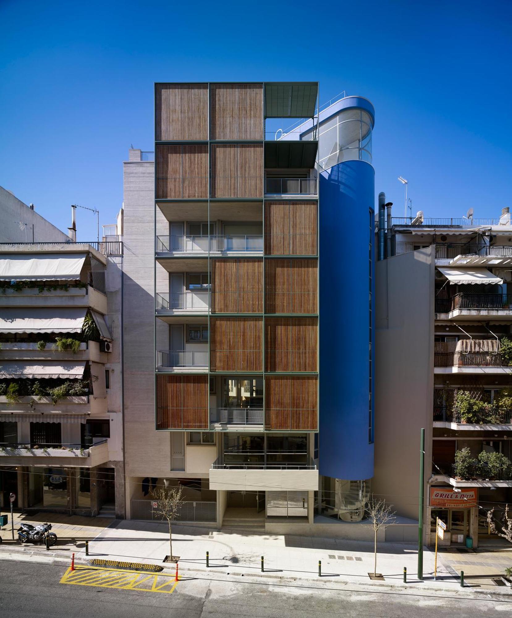 Apartment Bluebuilding *