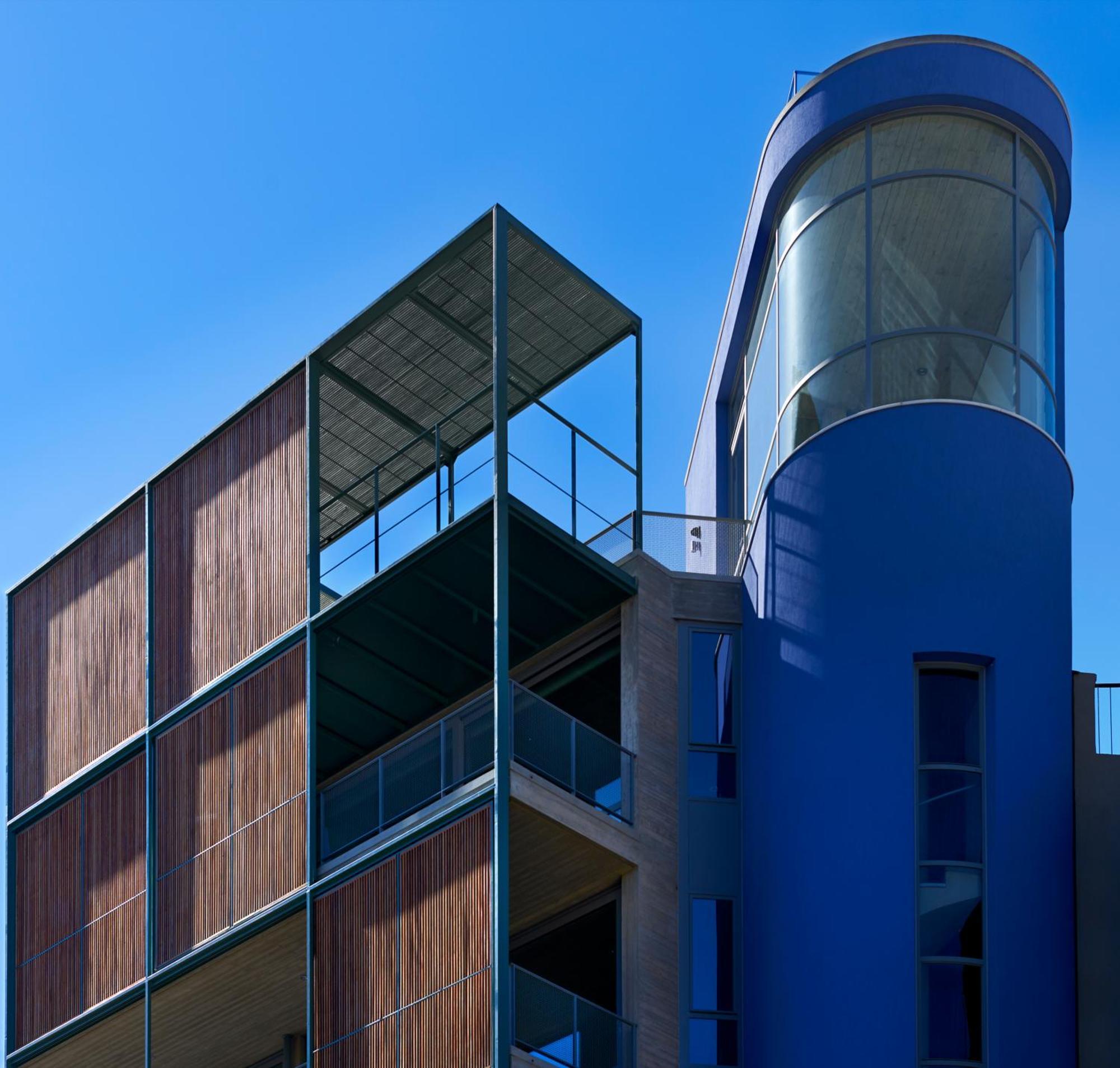 Bluebuilding Athens